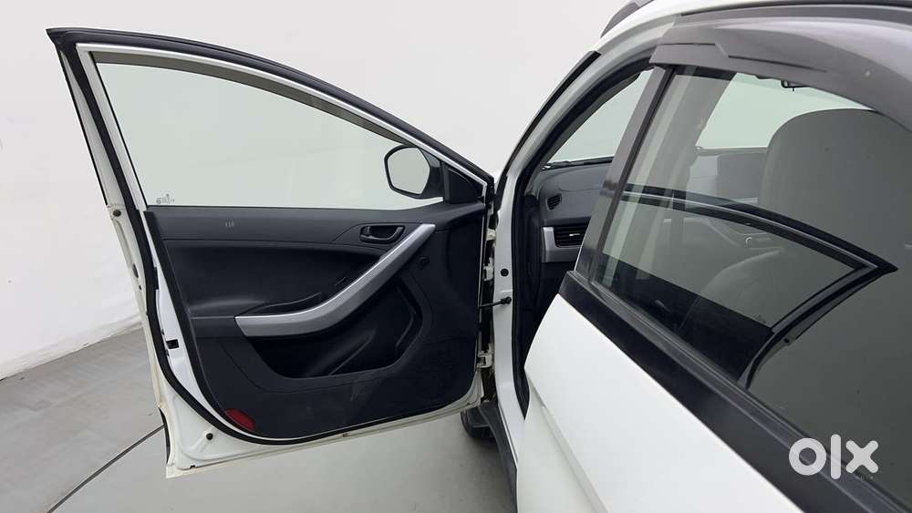 Tata Nexon 1.2 Revotron Xma Amt (s), 2022, Petrol