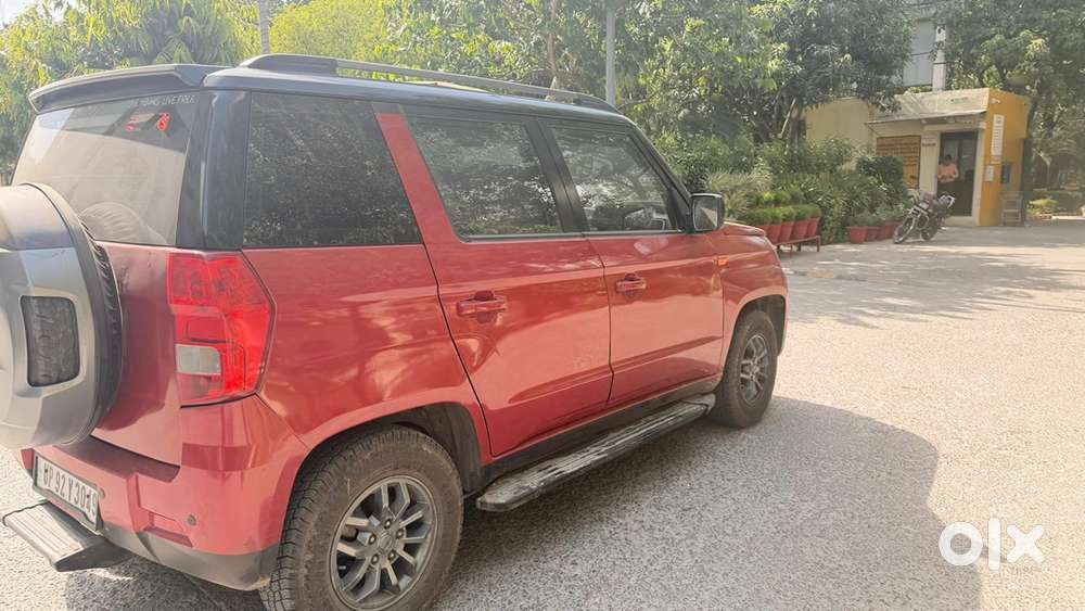 Mahindra Tuv 300 2018
