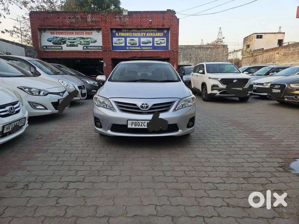 Toyota Corolla Altis 2010-2013 Aero 1.8 J, 2012, Petrol