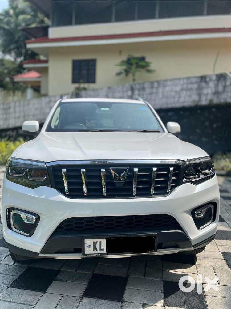 Mahindra Scorpio N Z8 Petrol At 7 Str, 2023, Petrol