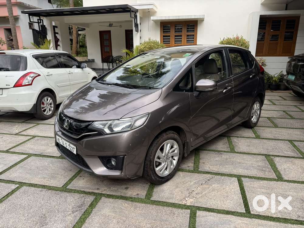 Honda Jazz V Automatic, 2016, Petrol