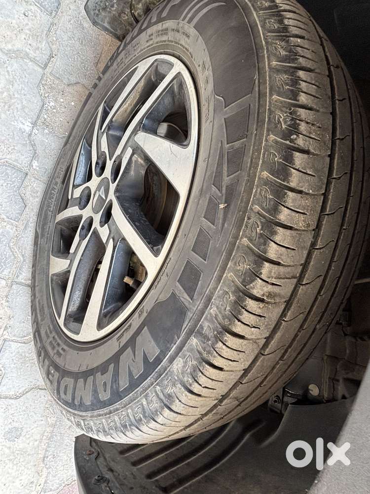 Mahindra Xuv 3xo Ax5 Ds Mt, 2024, Diesel