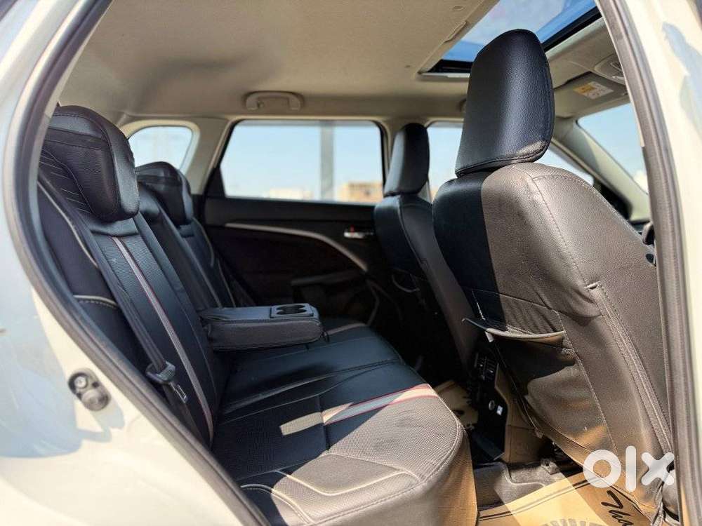 Maruti Suzuki Brezza 1.5 Zxi Smart Hybrid, 2022, Petrol