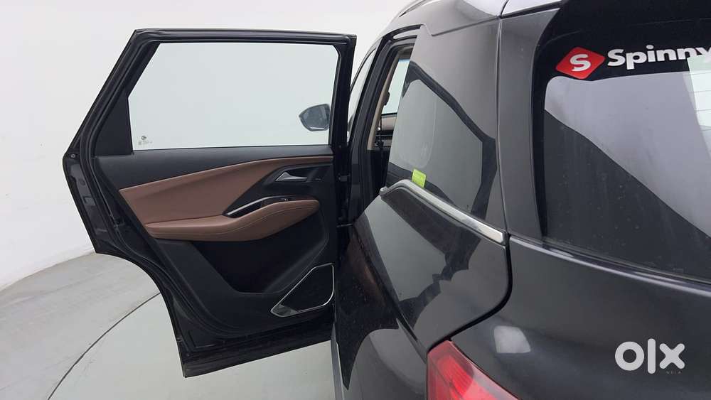 Mg Hector Plus Savvy Pro 1.5 Turbo Petrol Cvt 6 Str, 2023, Petrol
