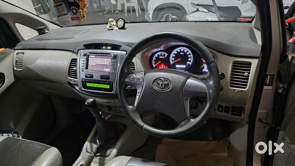 Toyota Innova Diesel 2014