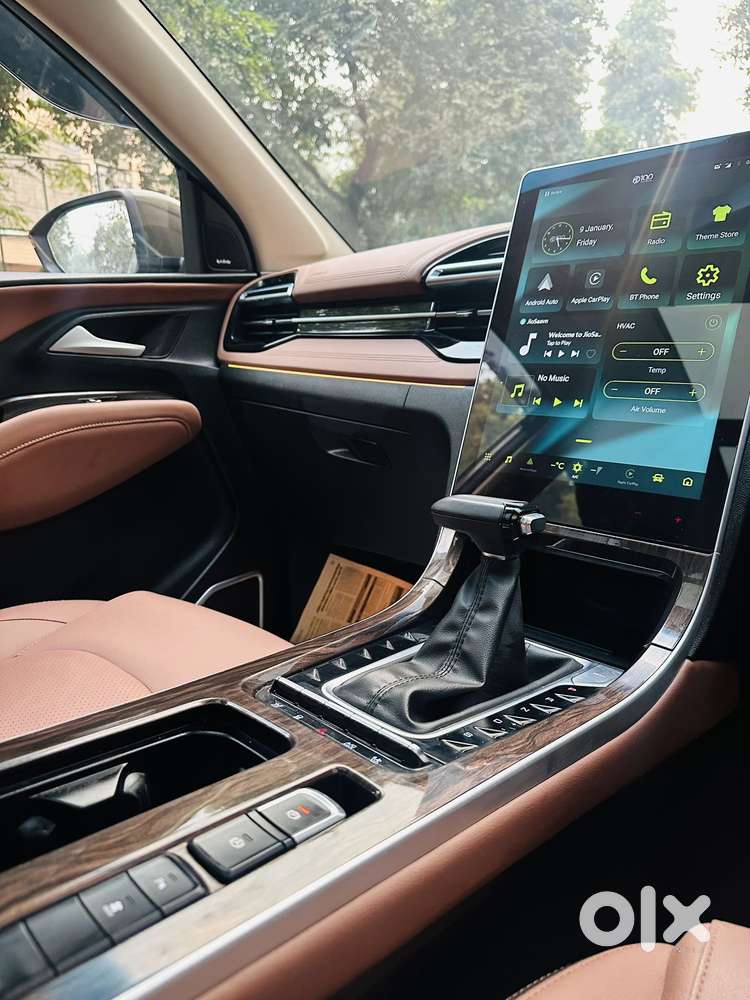 Mg Hector Plus Sharp Pro 1.5 Turbo Petrol Cvt 7 Str, 2024, Petrol