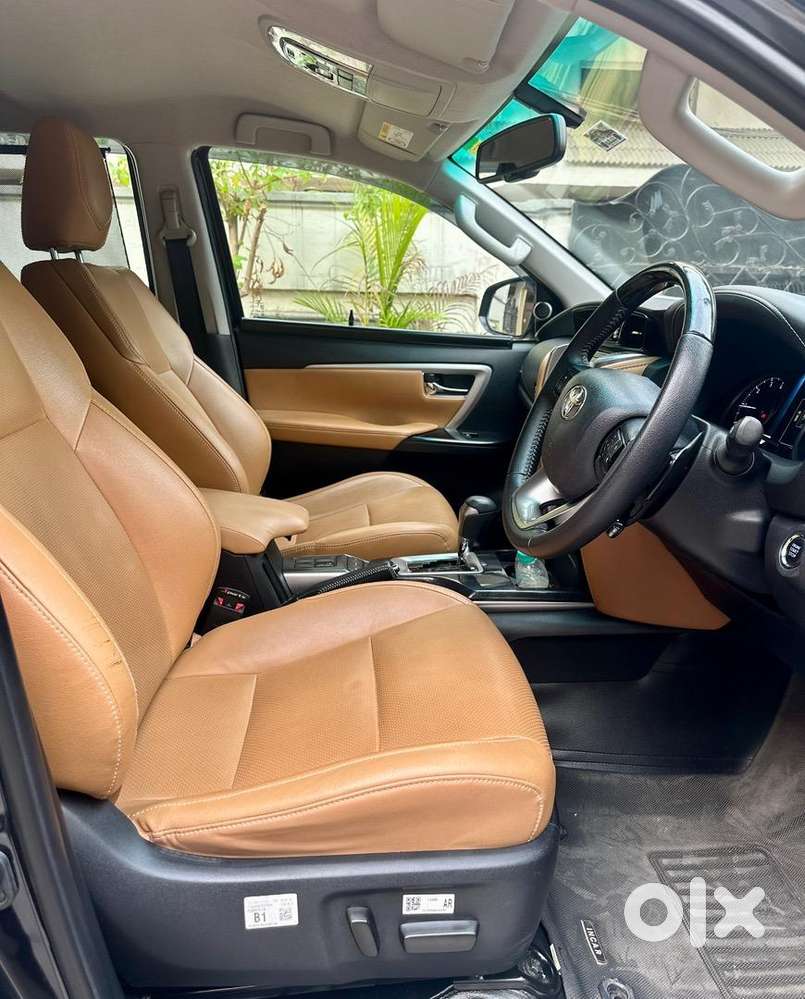 Toyota Fortuner 4x2 At 2025 Black