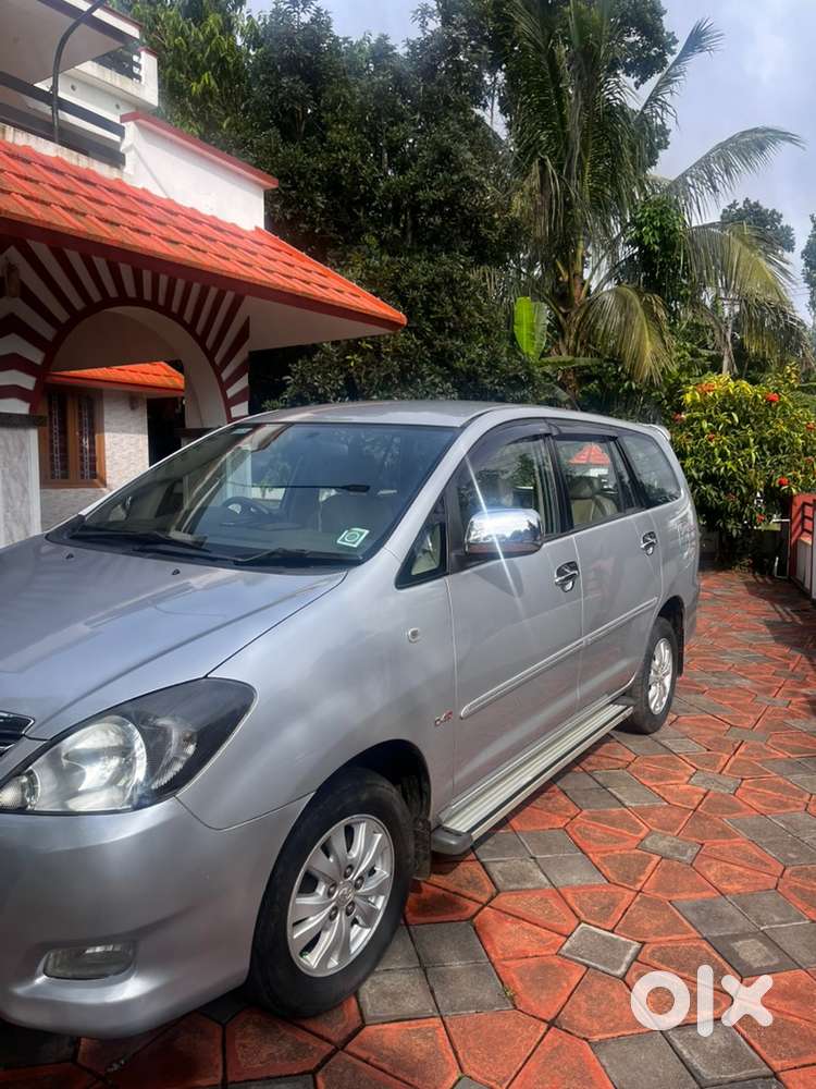 Toyota Innova Diesel 2011