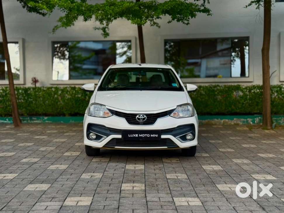 Toyota Etios 1.5 V, 2017, Petrol