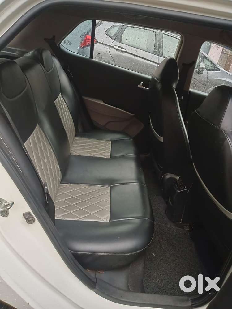 Hyundai Grand I10 Sportz, 2016, Petrol