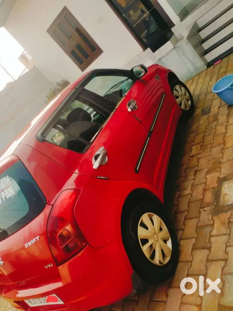 Maruti Suzuki Swift Vxi Bs3
