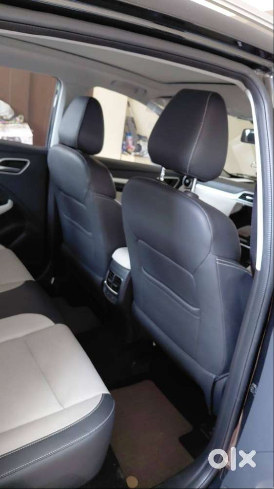 Mint 2023 Mg Astor Sharp Cvt Automatic  2,300 Km  Ka Registered  1s