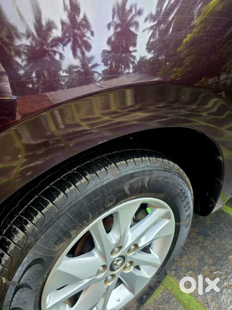 Toyota Innova Crysta 2017 Variant