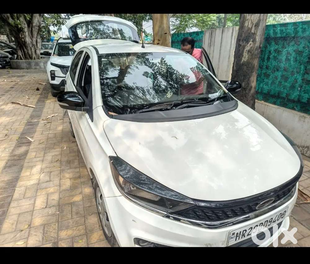 Tata Tiago Xm 2024 Manual Petrol New Condition Car With Service Record