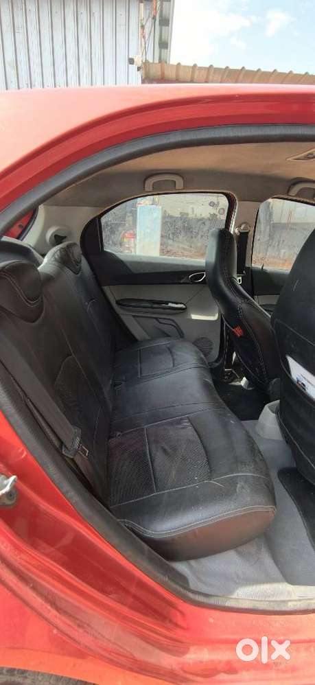 Tata Tiago 1.2 Revotron Xt (o), 2016, Petrol