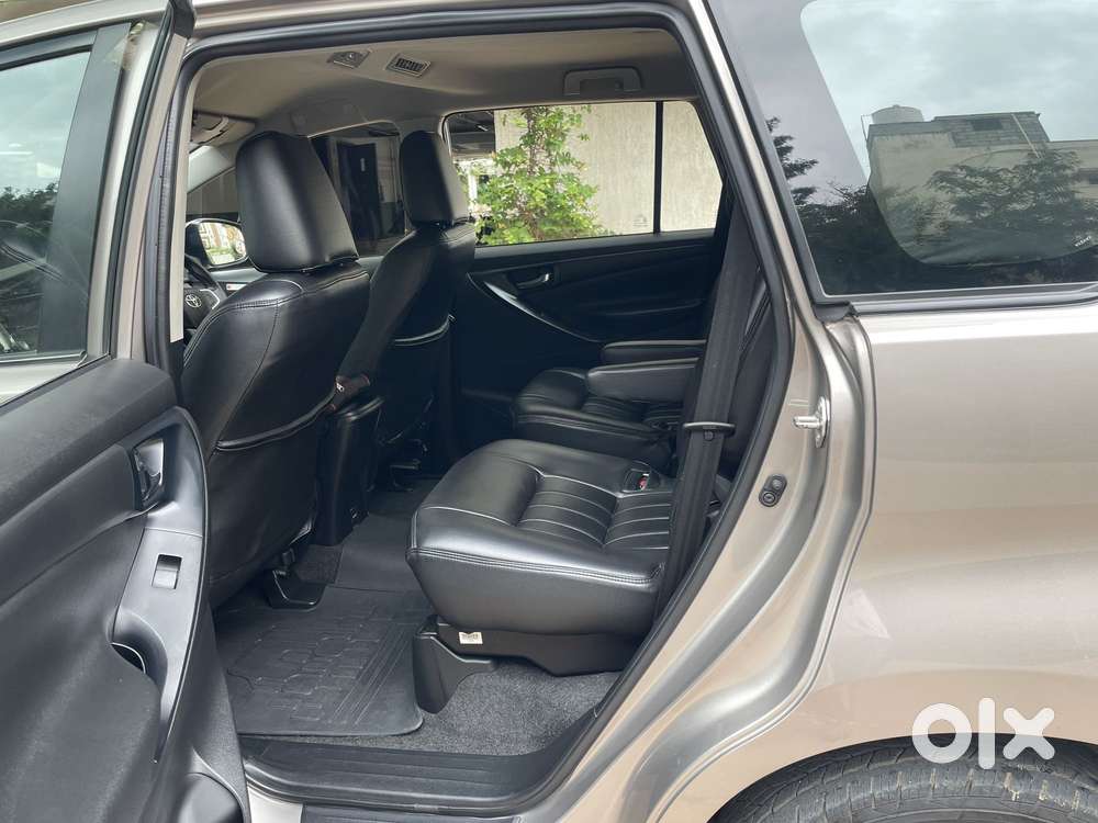 Toyota Innova Crysta 2.4 Gx Limited Edition At 7 Str, 2022, Diesel