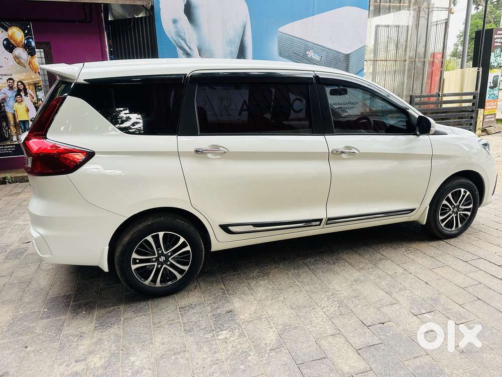 Maruti Suzuki Ertiga 1.5 Zxi Plus Shvs, 2023, Petrol