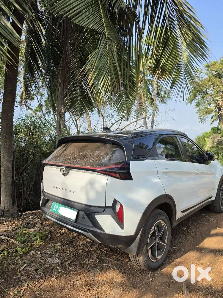 ​tata Nexon Ev Empowered Plus 45 (top End)  2025  Pristine Condition