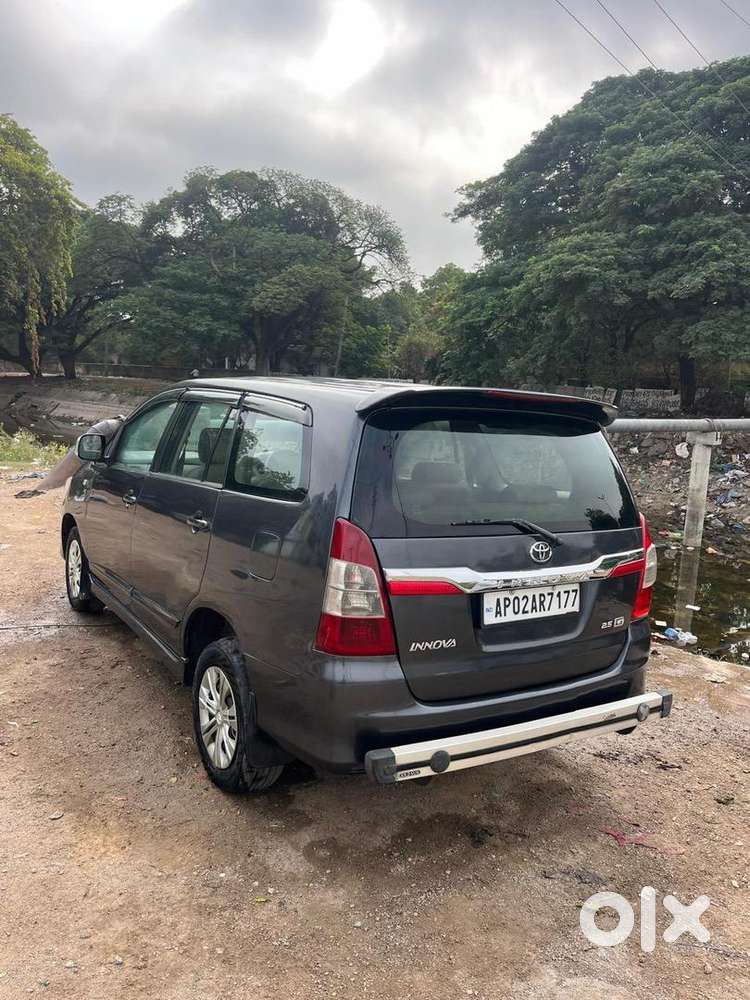 Toyota Innova 2010 Diesel Well Maintained