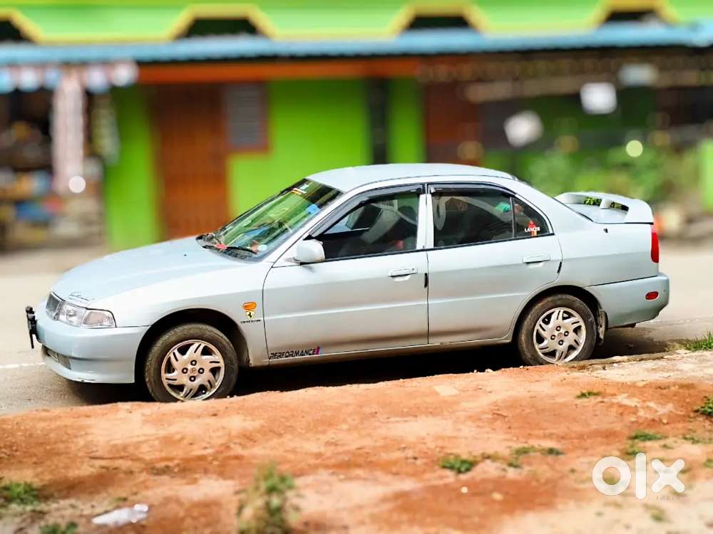 Mitsubishi Lancer Le Modal Petrol Vehicle