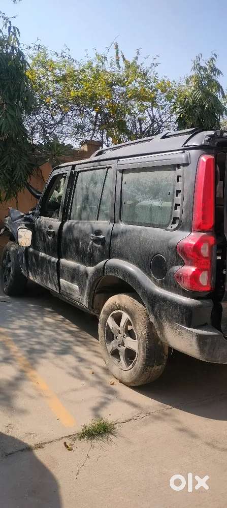 Mahindra Scorpio Classic 2025