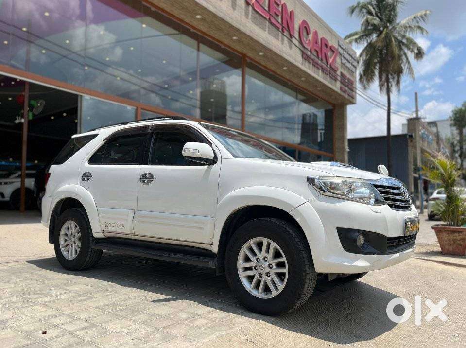 Toyota Fortuner 3.0 4x2 Automatic, 2013, Diesel