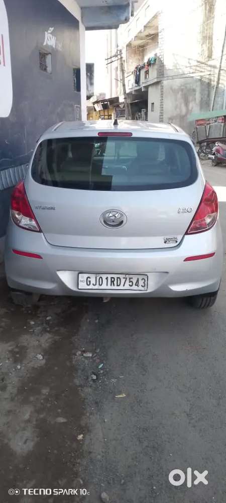 I 20 Cng Petrol   Km79000