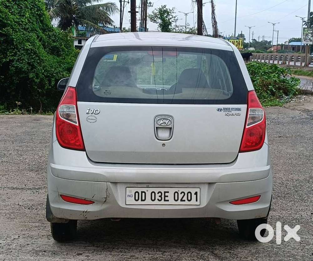 Hyundai I10 Sportz, 2015, Petrol