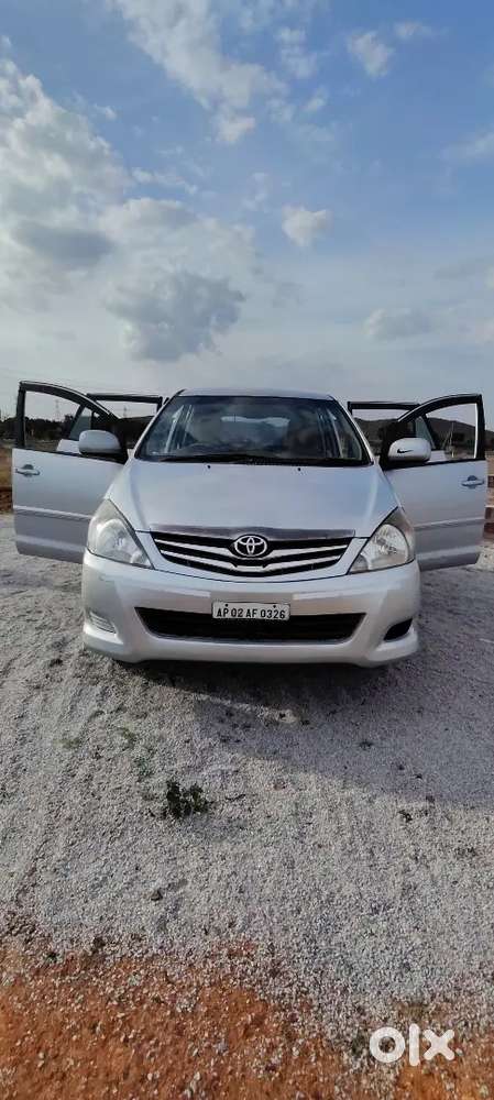 Toyota Innova 2010 Diesel 190000 Km Driven