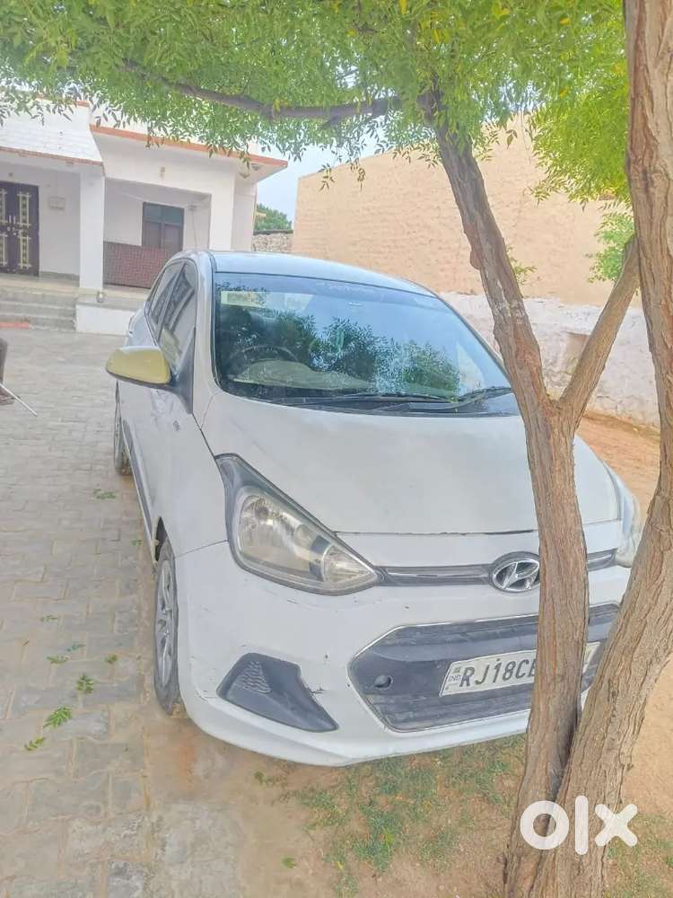 Hyundai Xcent 2016 Diesel Well Maintained
