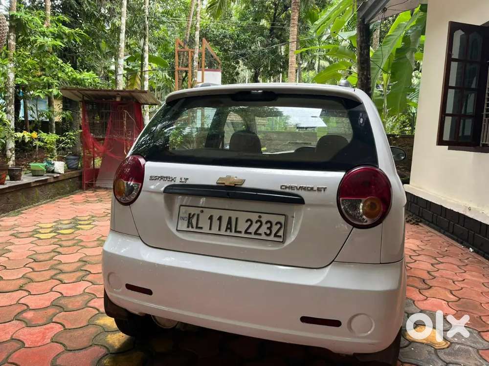 Chevrolet Spark 2011 Petrol 50000 Km Driven