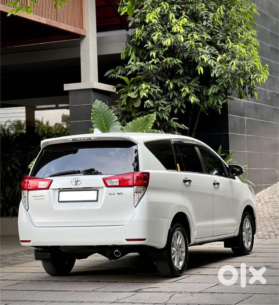 Toyota Innova Crysta 2.7 Vx Mt, 2016, Diesel