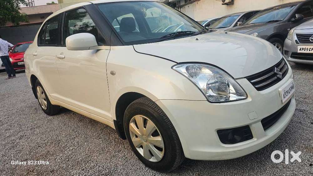 Maruti Suzuki Swift Dzire 1.2 Vxi Bsiv, 2011, Petrol