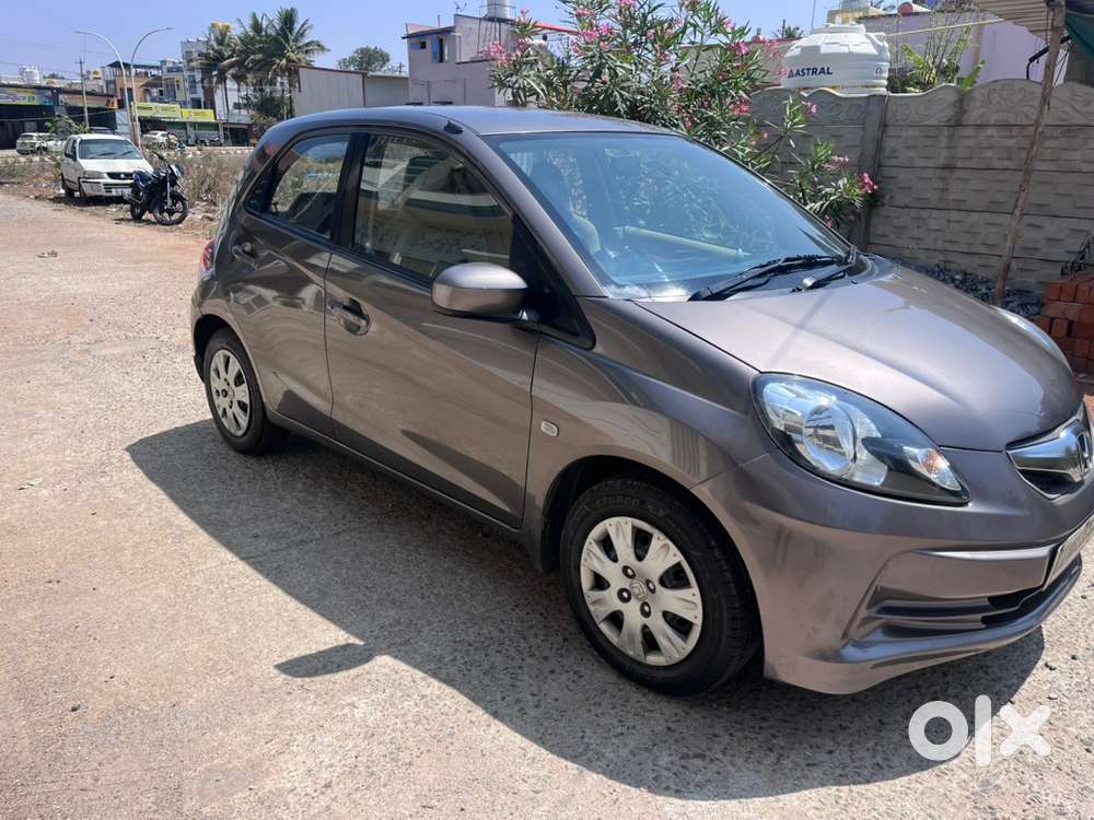 Honda Brio 2011 Petrol Well Maintained