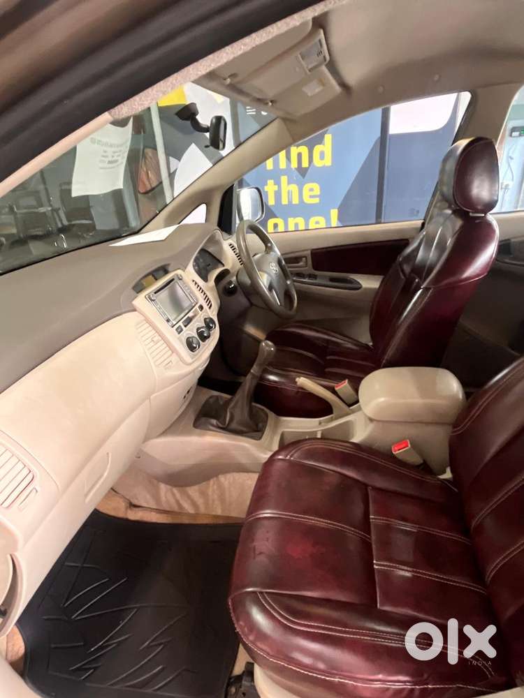 Toyota Innova 2.5 G (diesel) 8 Seater, 2014, Diesel