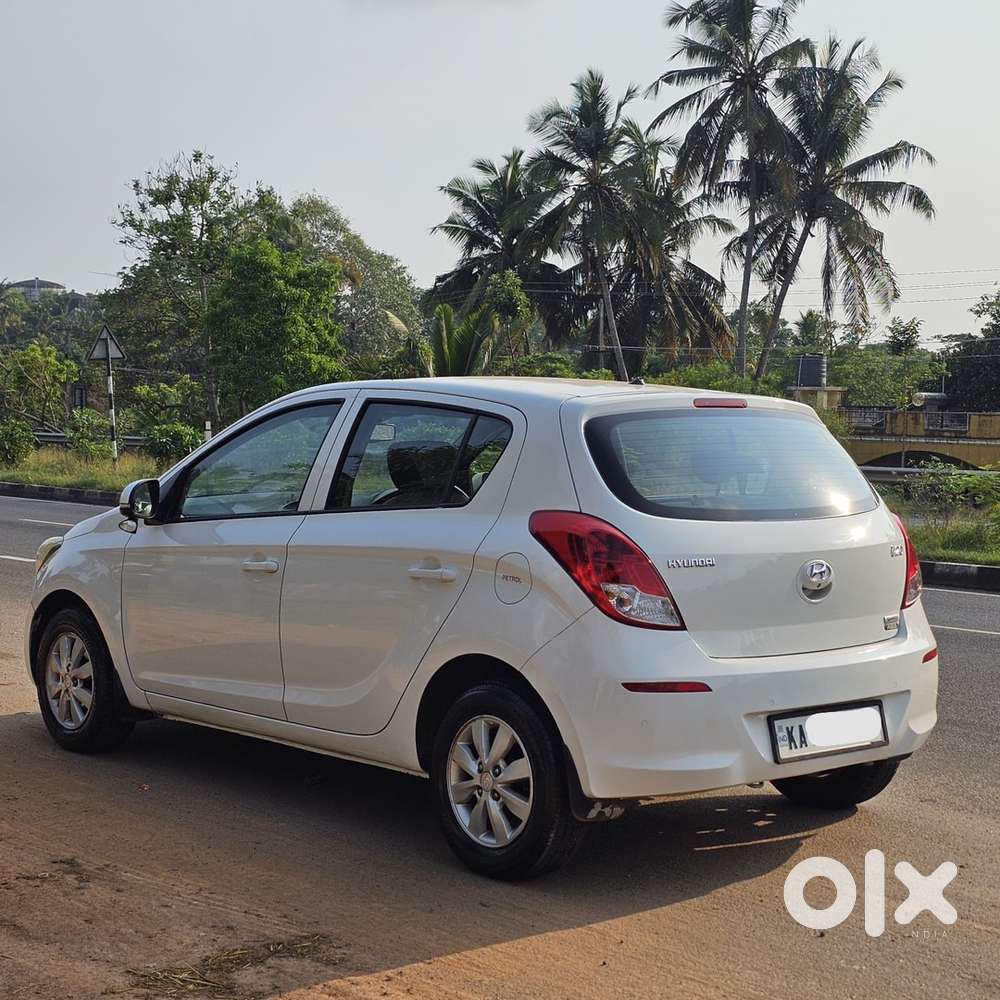 Hyundai I20 2013 Petrol 75000 Km Driven