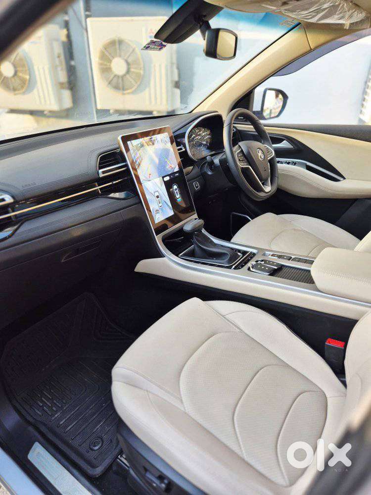 Mg Hector Sharp Pro 1.5 Turbo Cvt, 2025, Petrol