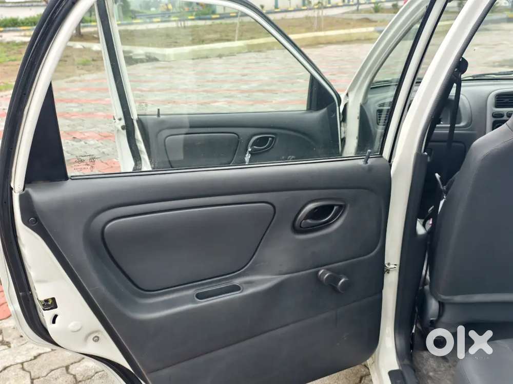 Maruti Suzuki Alto 2010 Petrol