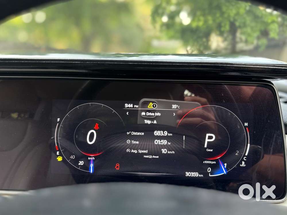 Mahindra Xuv700 2.0 Ax 3 Petrol At 5 Str, 2022, Petrol