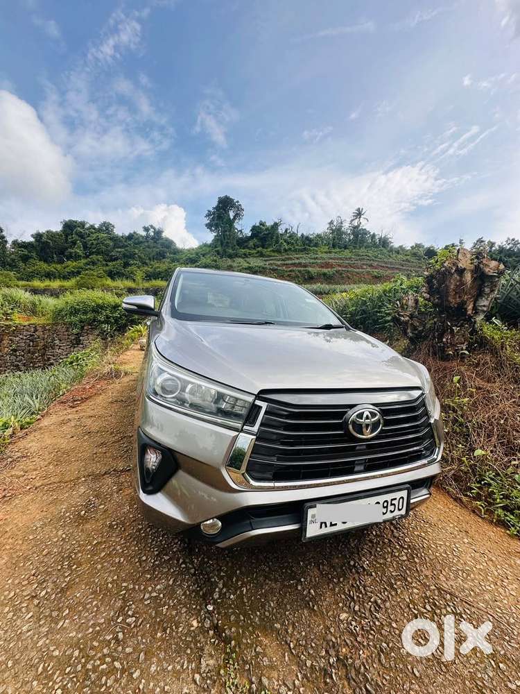 Toyota Innova Crysta 2.8 Zx At, 2016, Diesel