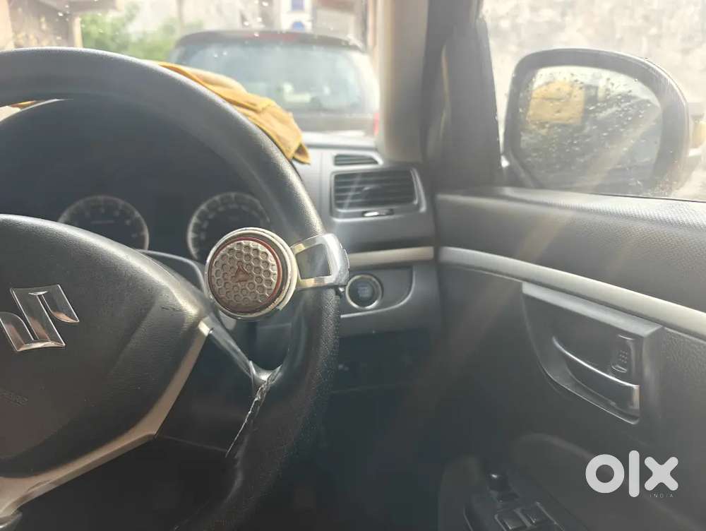 Swift Maruti Suzuki Zxi 2015