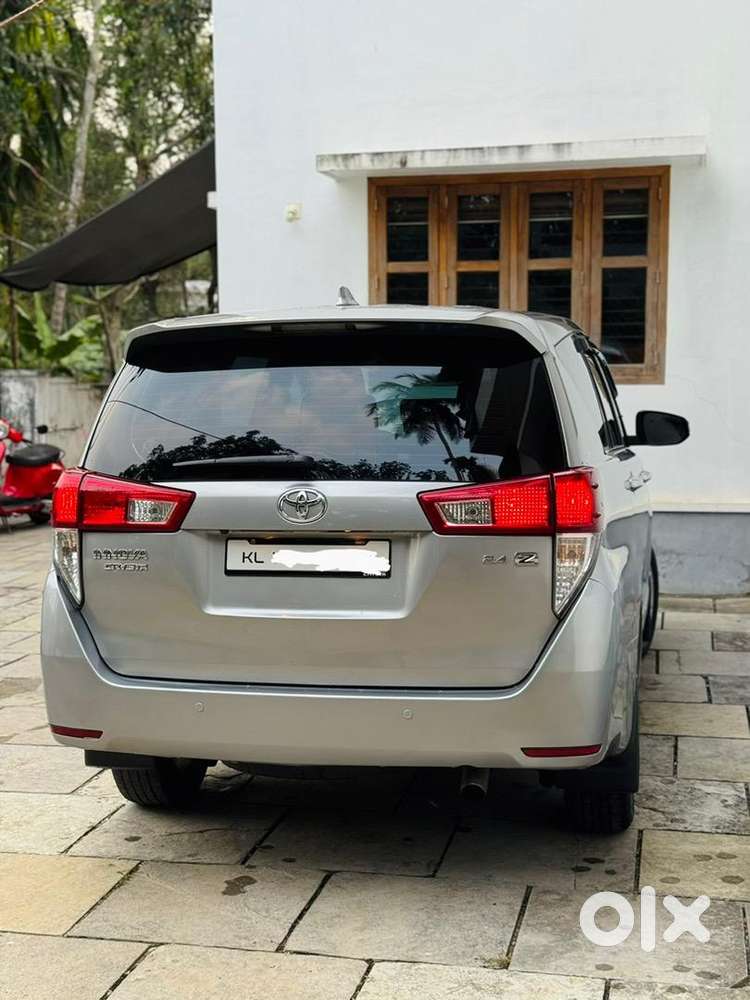 Toyota Innova Crysta 2017