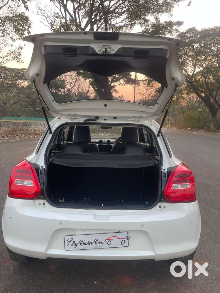 Maruti Suzuki Swift Vxi + Manual, 2022, Petrol