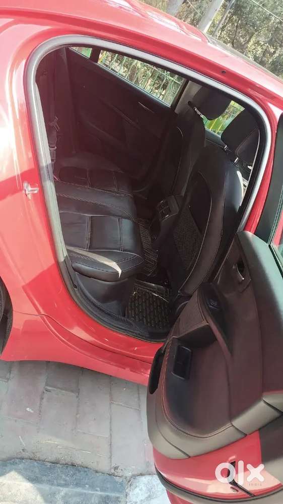 Jaguar Xe 2019  Ceo Owned  Company Maintained