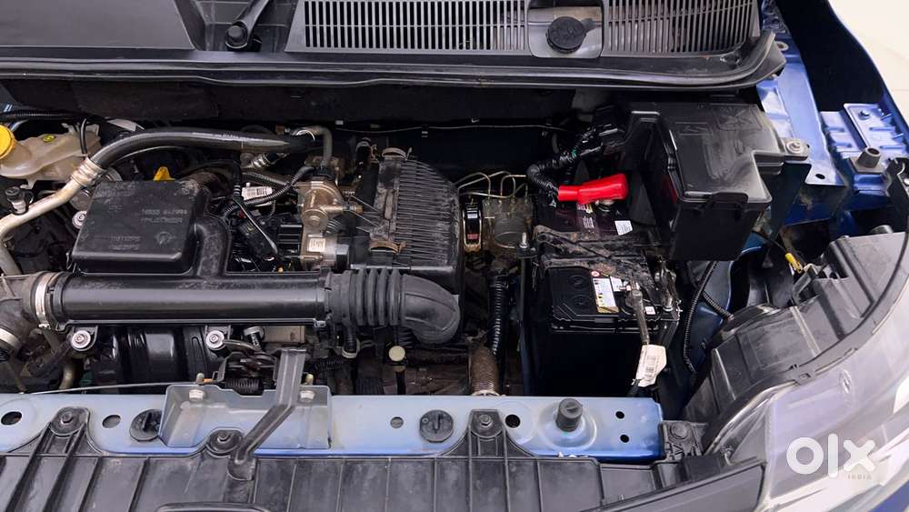 Renault Triber Rxt, 2023, Petrol