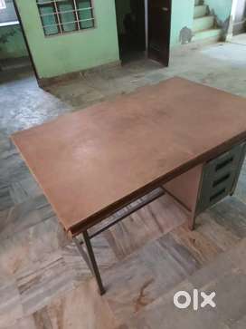 Iron Office Table Buy Sell Used Furniture in India OLX