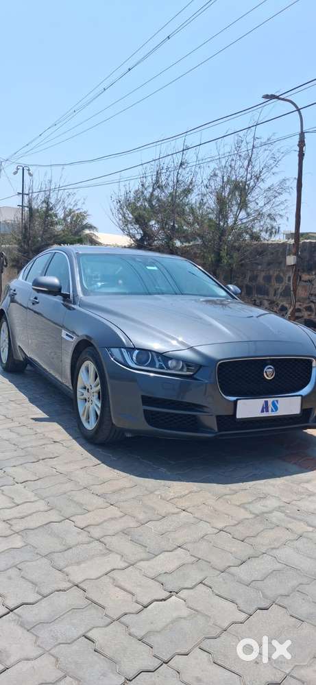 Jaguar Xe Prestige, 2016, Petrol
