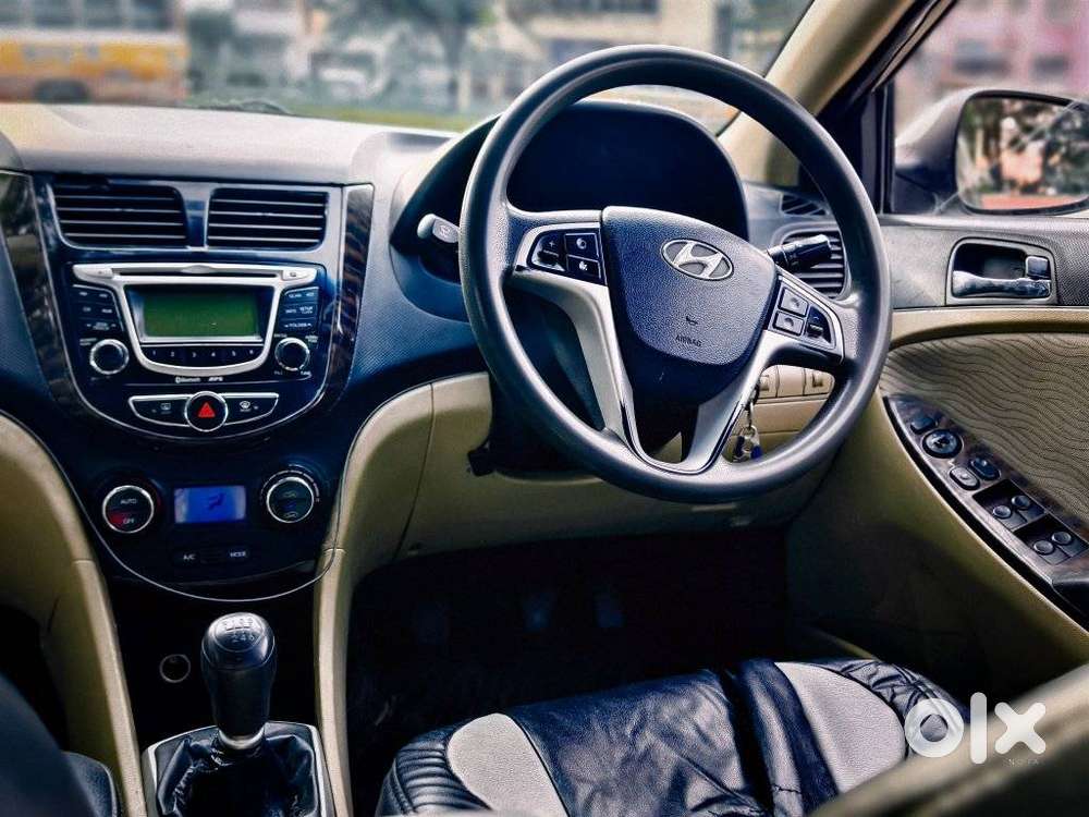 Hyundai Verna Crdi 1.6 Sx, 2012