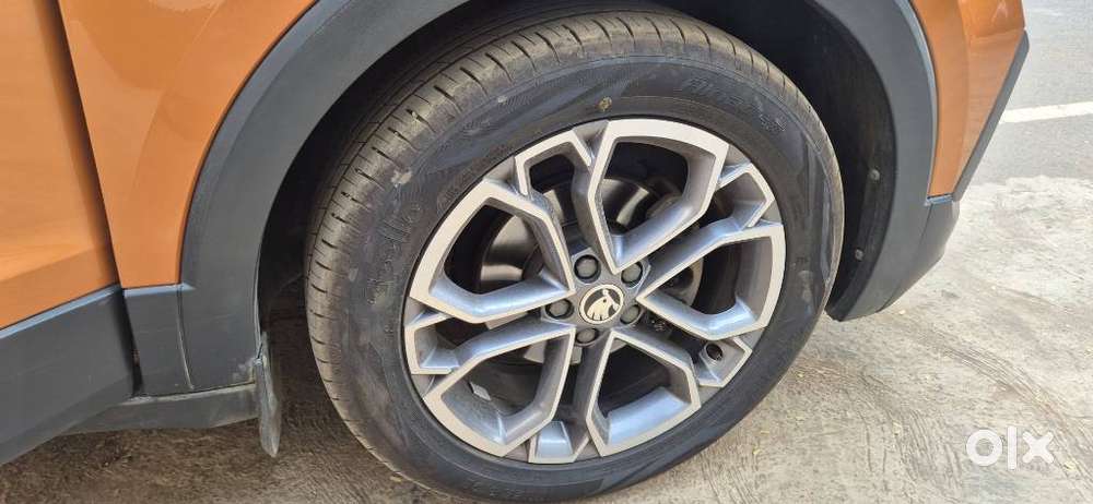 Skoda Kushaq 1.0 Tsi Style, 2022, Petrol