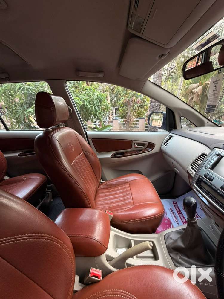 Toyota Innova 2014 Diesel Well Maintained